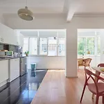 Sunset Balcony Apartment, By Timecooler Appartement *