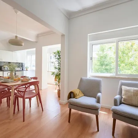 Sunset Balcony Apartment, By Timecooler Lisbon