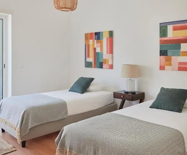 Sunset Balcony Apartment, By Timecooler Appartement Lisboa