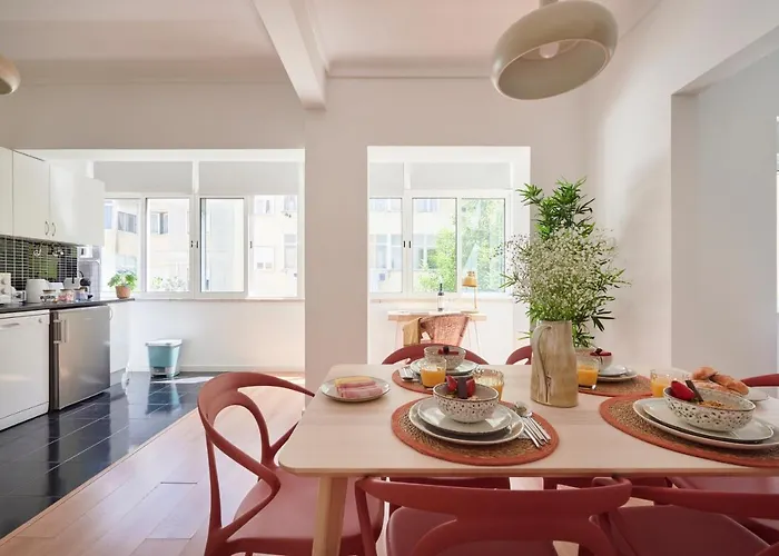 Sunset Balcony Apartment, By Timecooler Appartement Lisboa